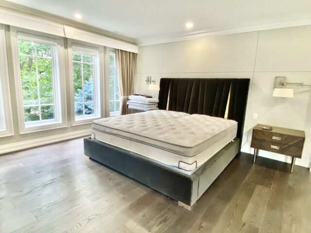 luxury-bedroom